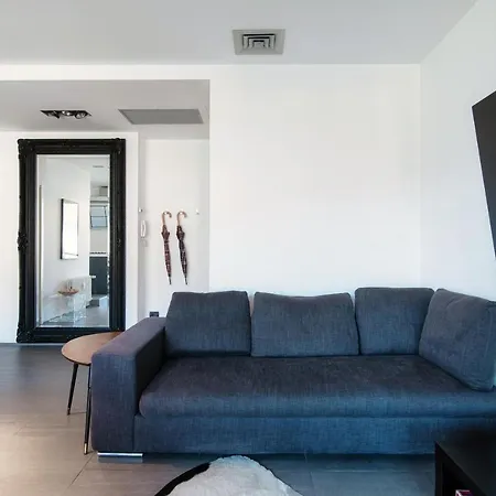 Eye On Lighty Loft By House Of Travelers *